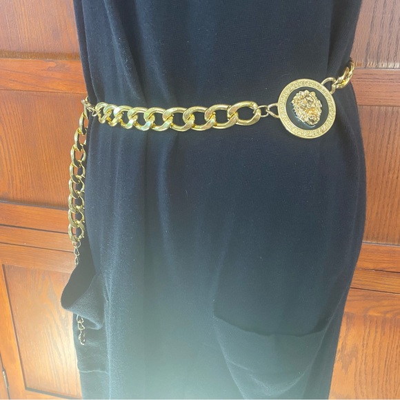 Women Chunky Gold Metal Chain Fashion Belt Lion medallion Charm - Picture 8 of 11